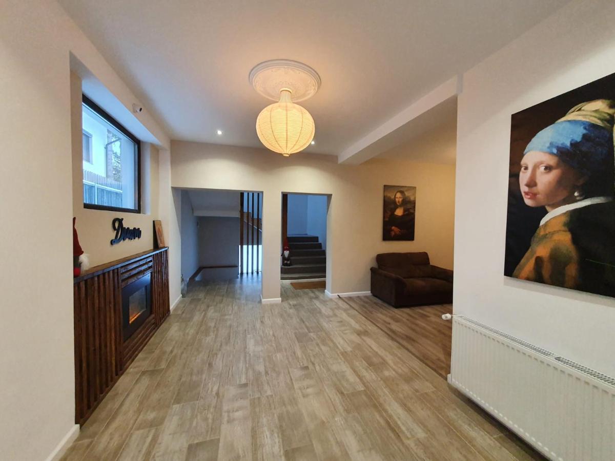 Vila Panoramic Буштені Екстер'єр фото